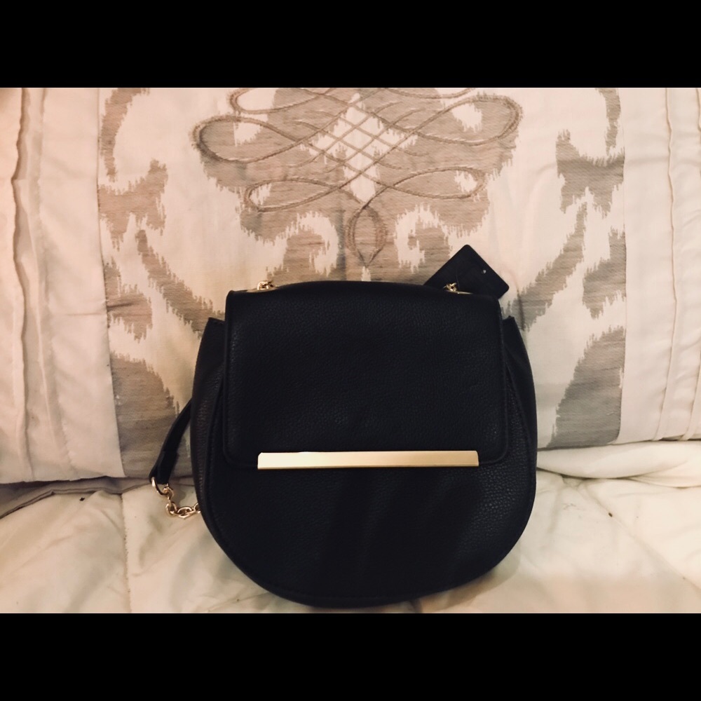 Forever 21 cross body bag